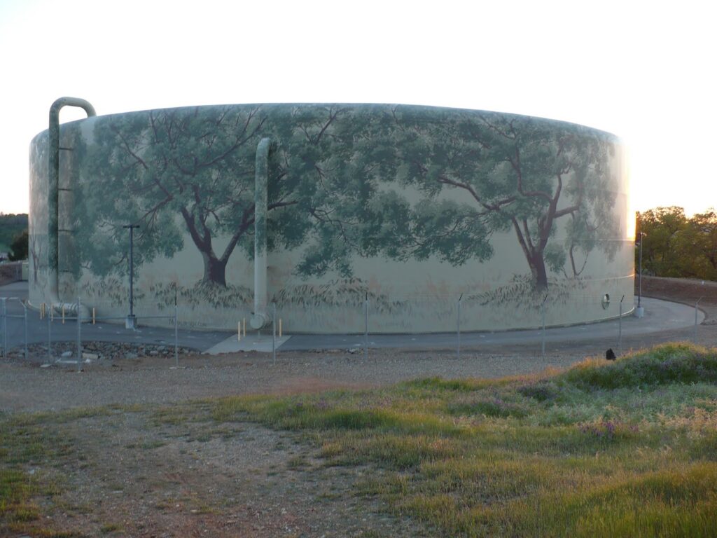 Mural on a giant water tank