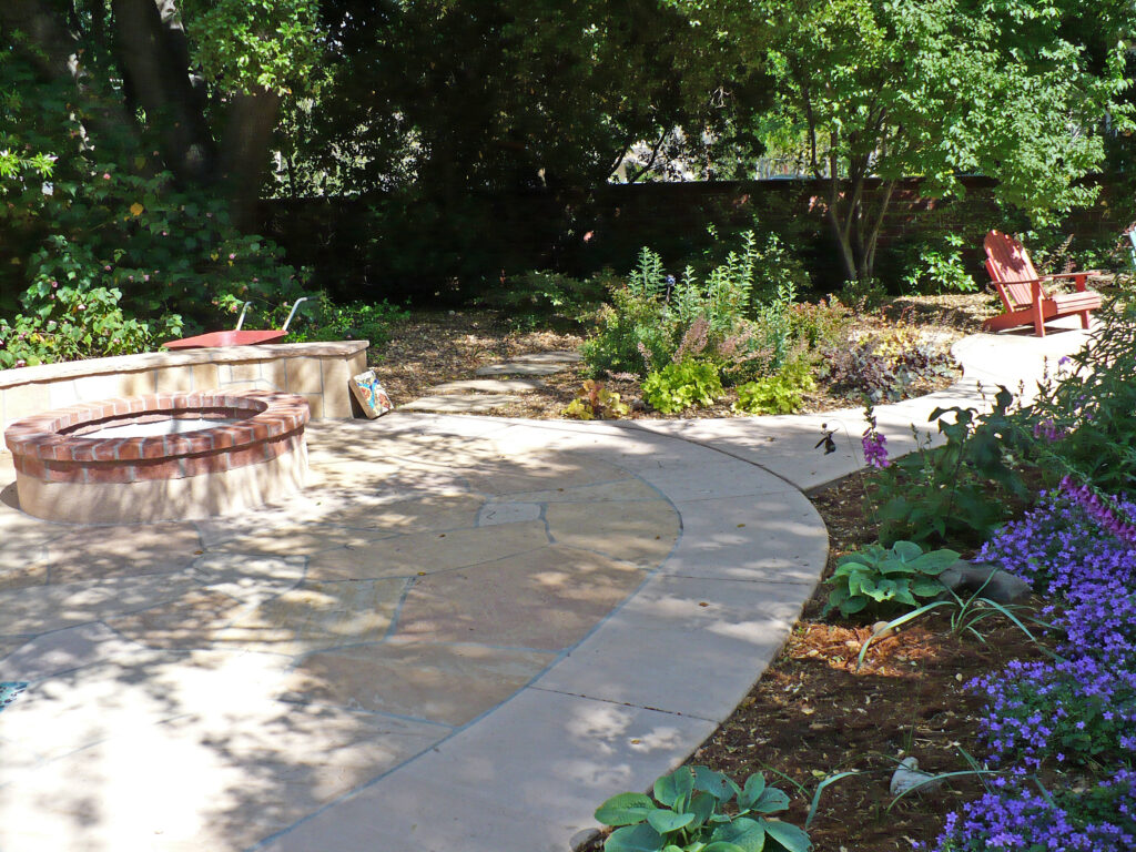 big view of a curvilinear design