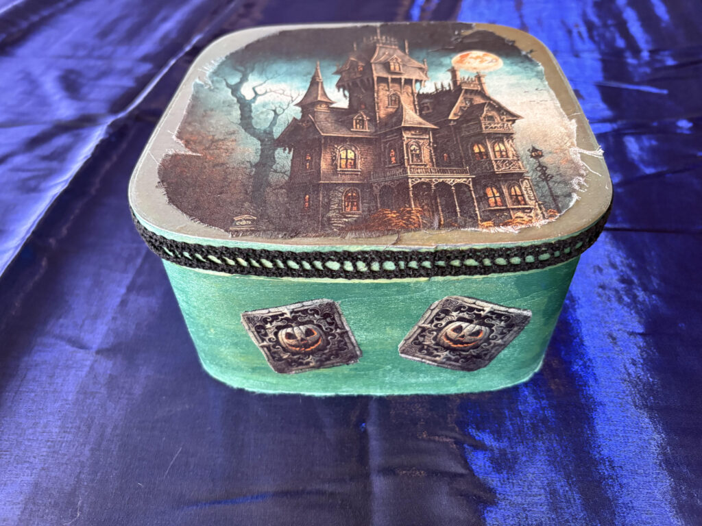 Wood Box with Haunted House and scary pumpkins