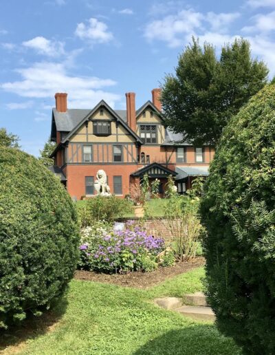 Inn with Lion and garden at Shelburne