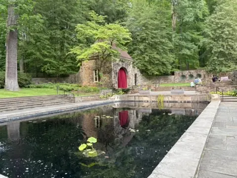 pond and outdoor theatre at Winterthur