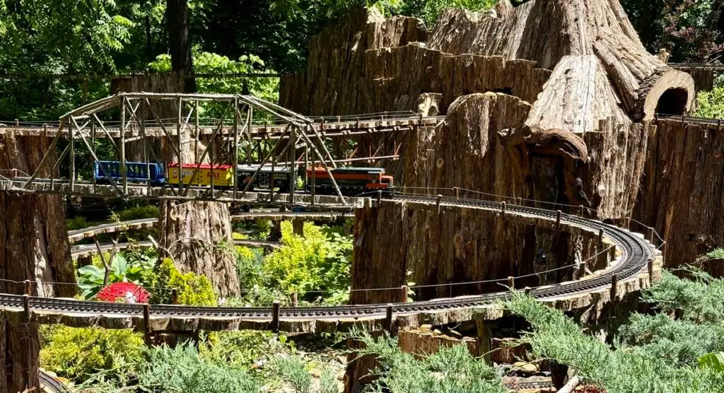 Model train tracks at Cheekwood
