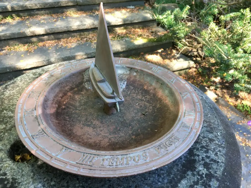 Marsh- Billings- Rockefeller Garden sailboat sundial